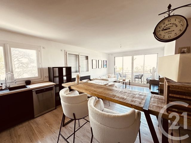 Appartement T3 à vendre - 3 pièces - 66.31 m2 - ST SEBASTIEN SUR LOIRE - 44 - PAYS-DE-LOIRE - Century 21 Harmony