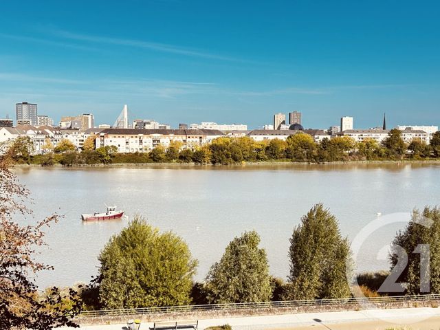 Appartement T3 à vendre - 3 pièces - 66.31 m2 - ST SEBASTIEN SUR LOIRE - 44 - PAYS-DE-LOIRE - Century 21 Harmony