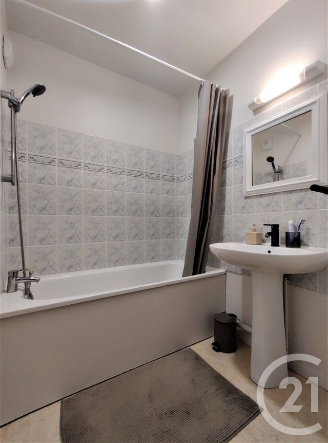 Appartement F2 à vendre - 2 pièces - 46.89 m2 - NANTES - 44 - PAYS-DE-LOIRE - Century 21 Harmony